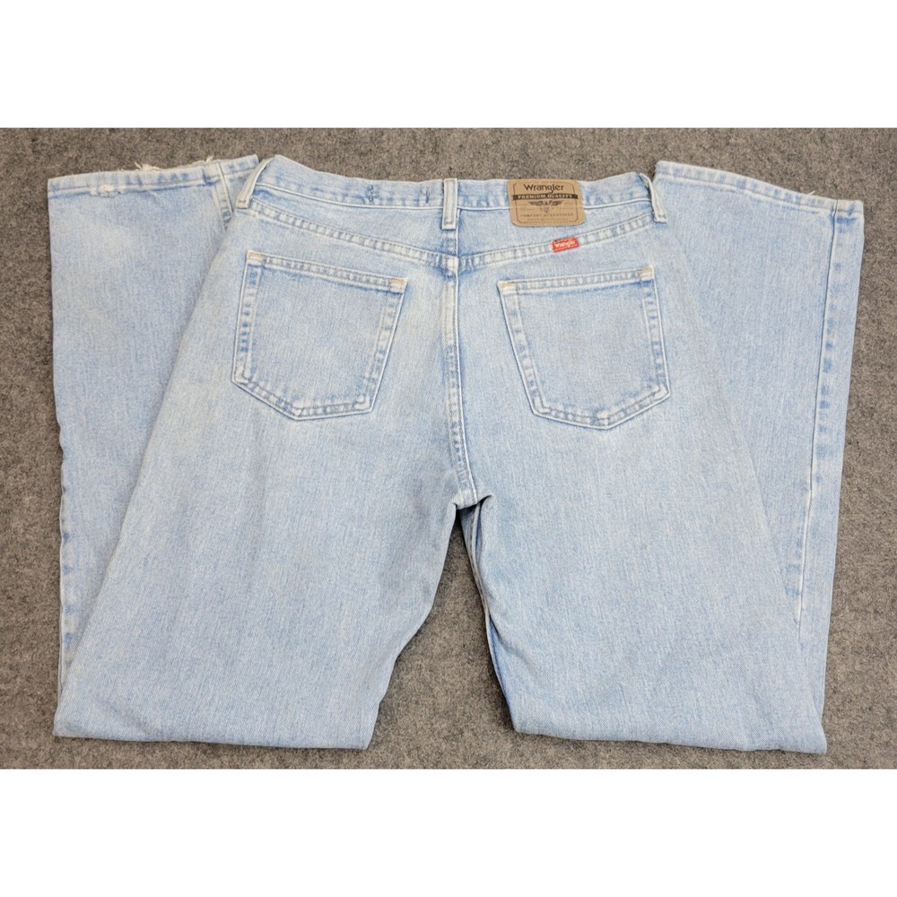 Wrangler Jeans Mens 32x32 Blue Denim Regular Fit Streetwear Frayed Hem Cowboy